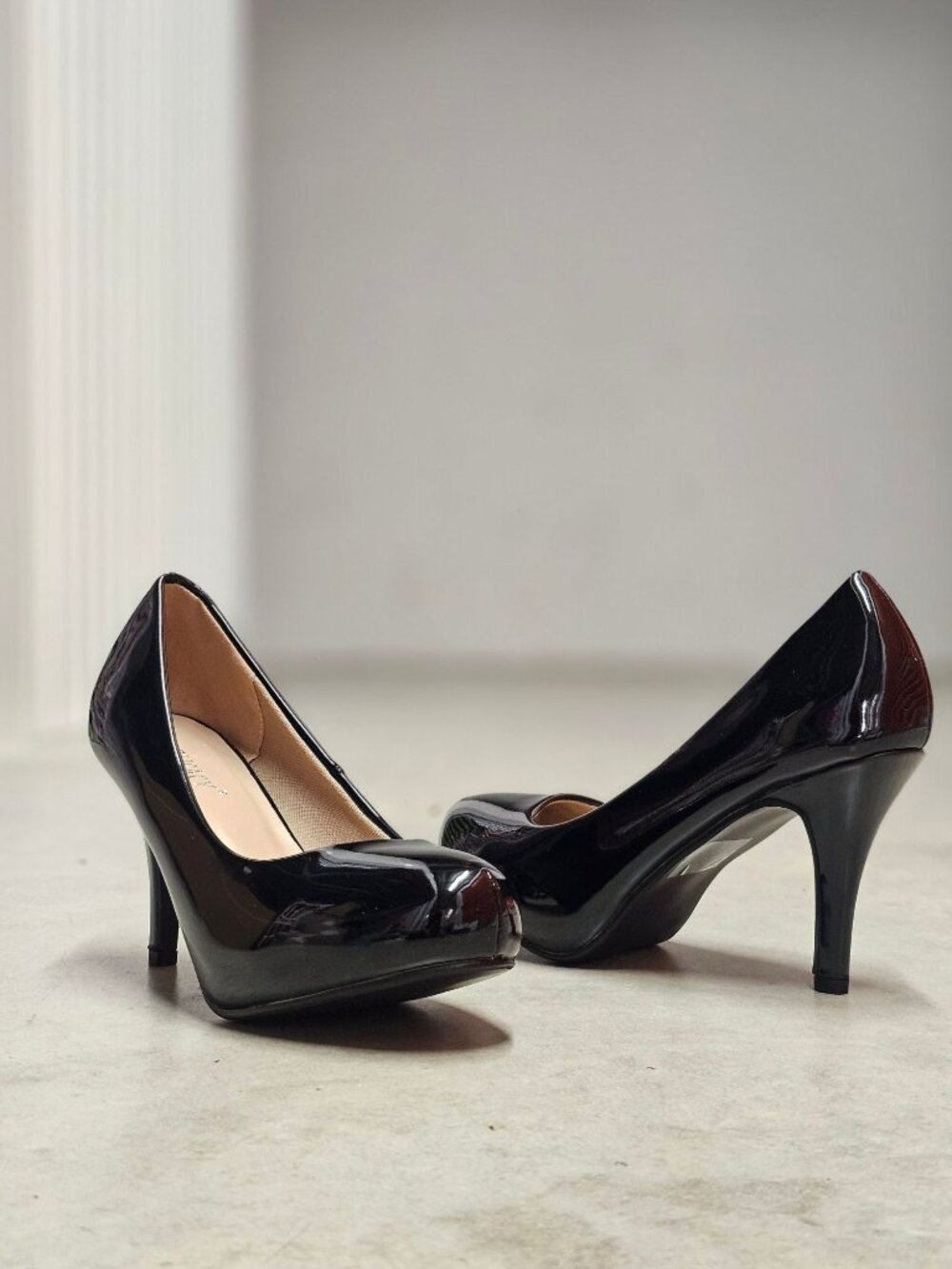 Black Patent Leather High Heels With Round Toe & Stiletto Heel For Women
